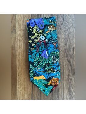 ADDICTION 100% Silk Handmade Multi Colour Tie Wildlife Foliage Theme Made Korea